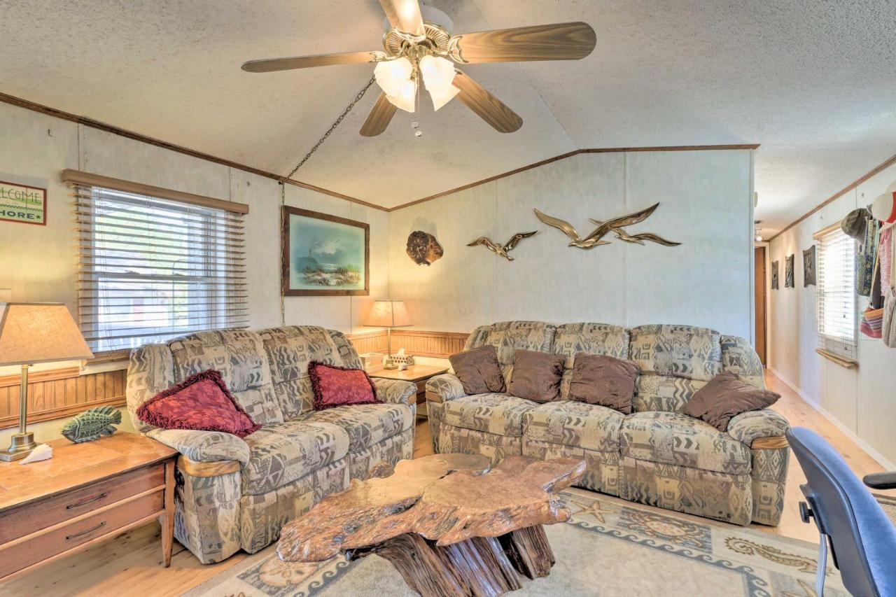 Вілла Quaint Chincoteague Island Hideaway With 2 Porches! Екстер'єр фото