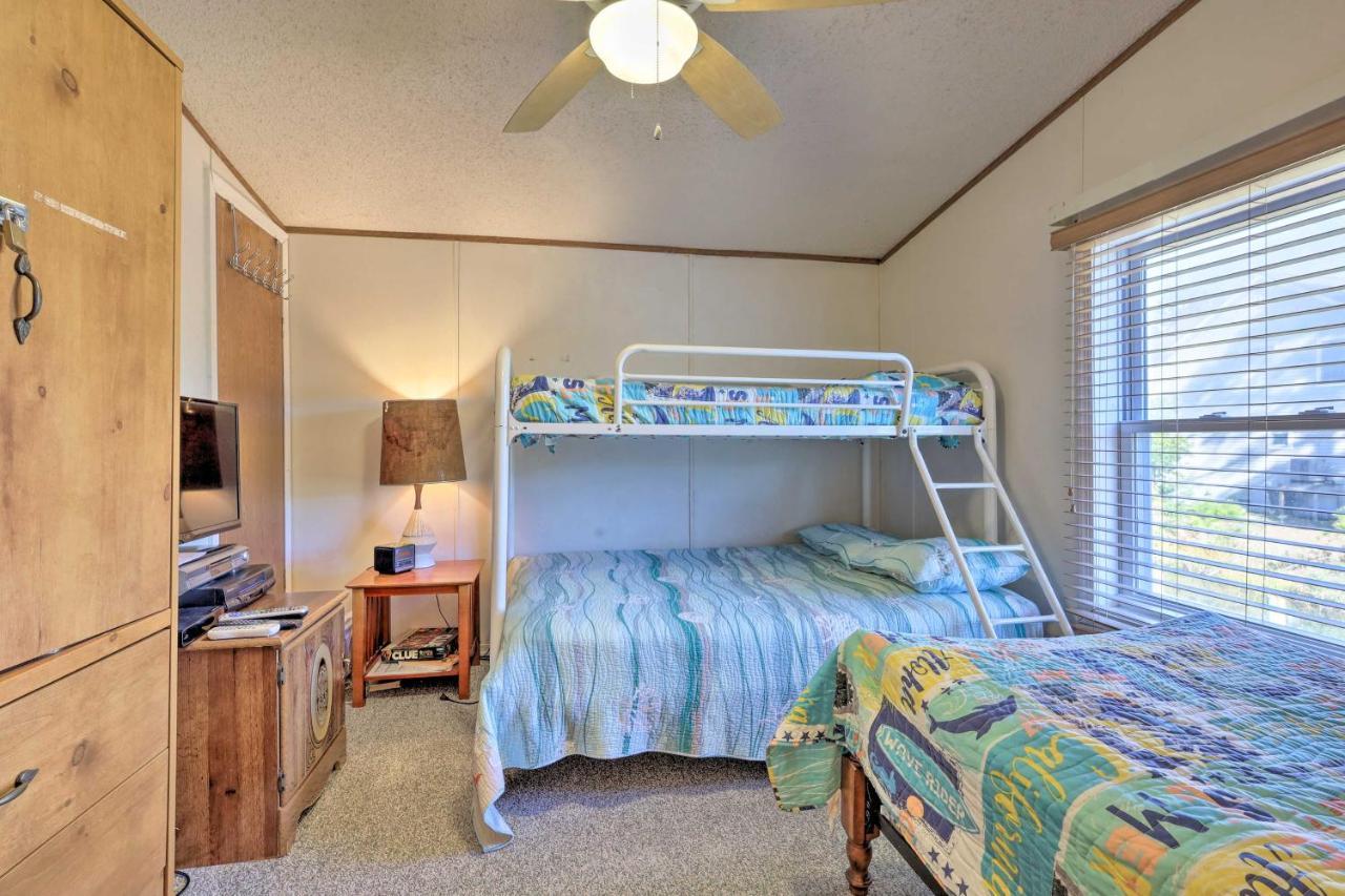 Вілла Quaint Chincoteague Island Hideaway With 2 Porches! Екстер'єр фото