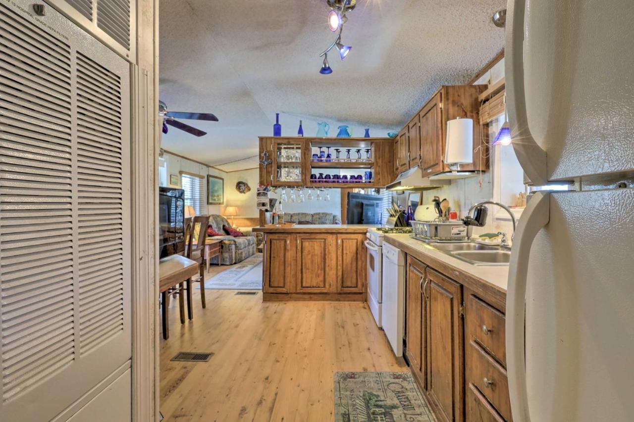 Вілла Quaint Chincoteague Island Hideaway With 2 Porches! Екстер'єр фото