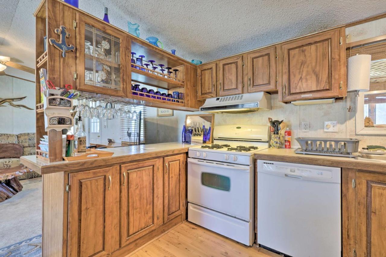 Вілла Quaint Chincoteague Island Hideaway With 2 Porches! Екстер'єр фото