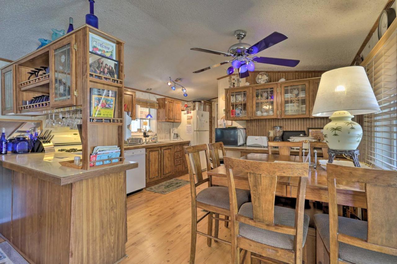 Вілла Quaint Chincoteague Island Hideaway With 2 Porches! Екстер'єр фото